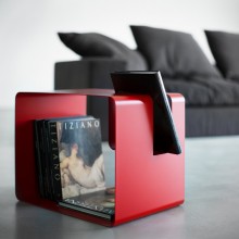 Red passion: Libris coffee table